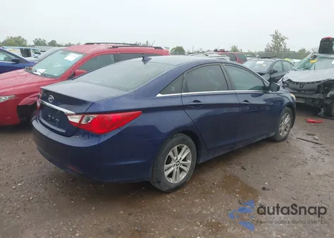 2013 Hyundai Sonata Gls z USA, uszkodzony, nr VIN 5NPEB4AC5DH740202